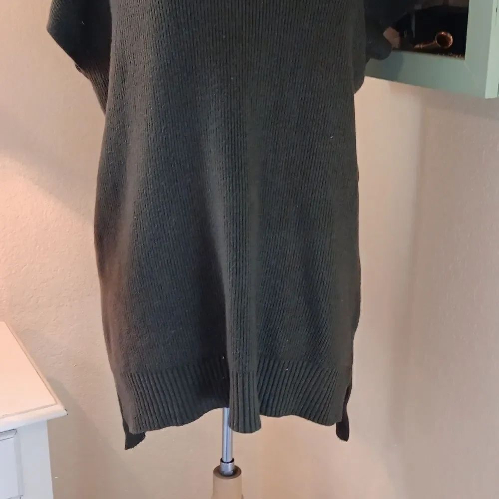 Cyrus Olive Sweater - Picture 3 of 10